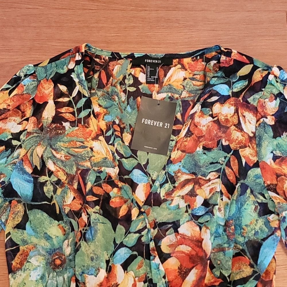 NWT Forever 21 Tropical Peplum top size S - Picture 2 of 6